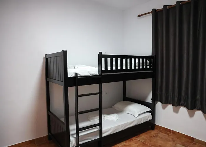 Hostel Lux Woodnest *